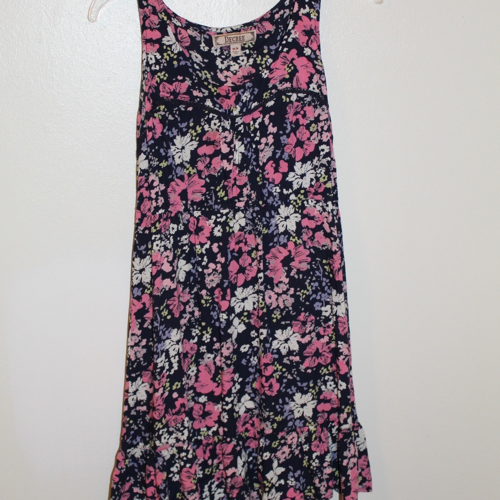 Casual Floral Dress with Linen Materiel